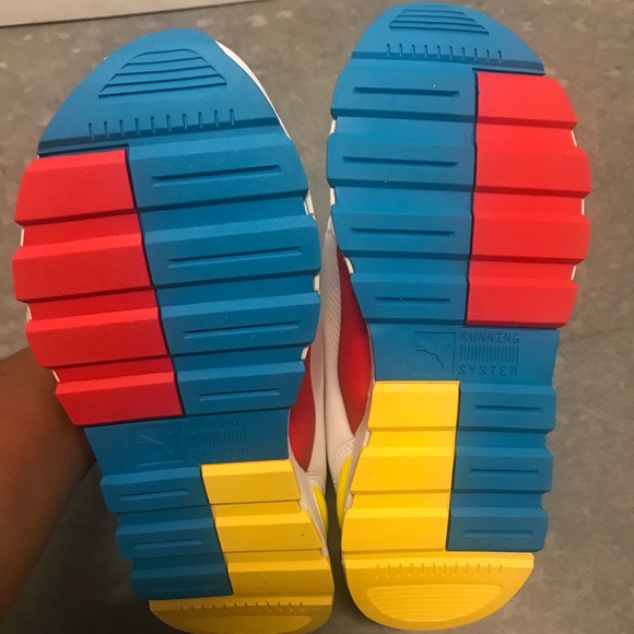 Never worn only to try on. - Picture 4 of 5